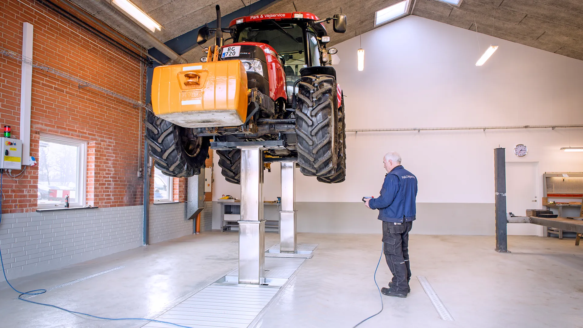 Park & Road Case Slide 1