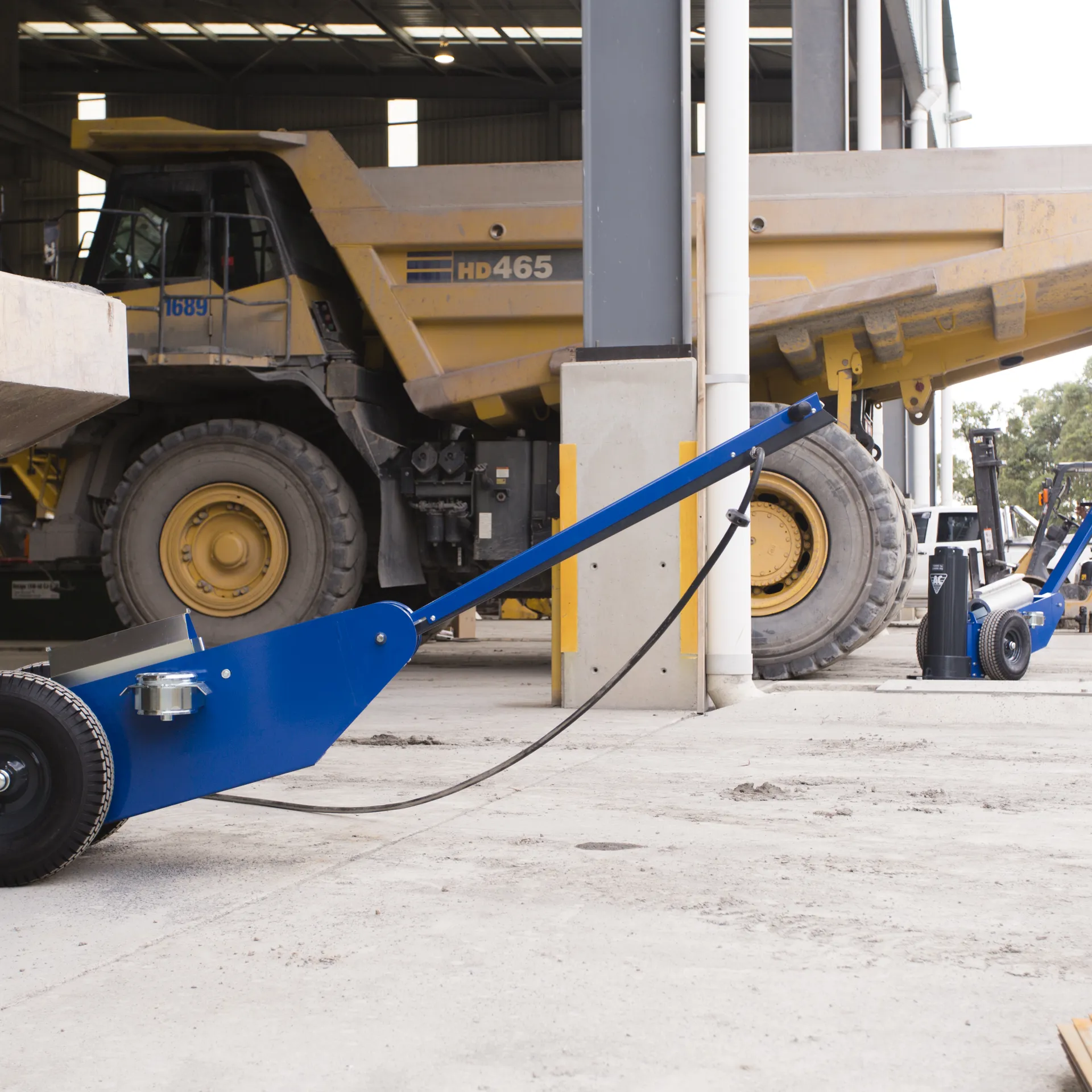 mining jack in use