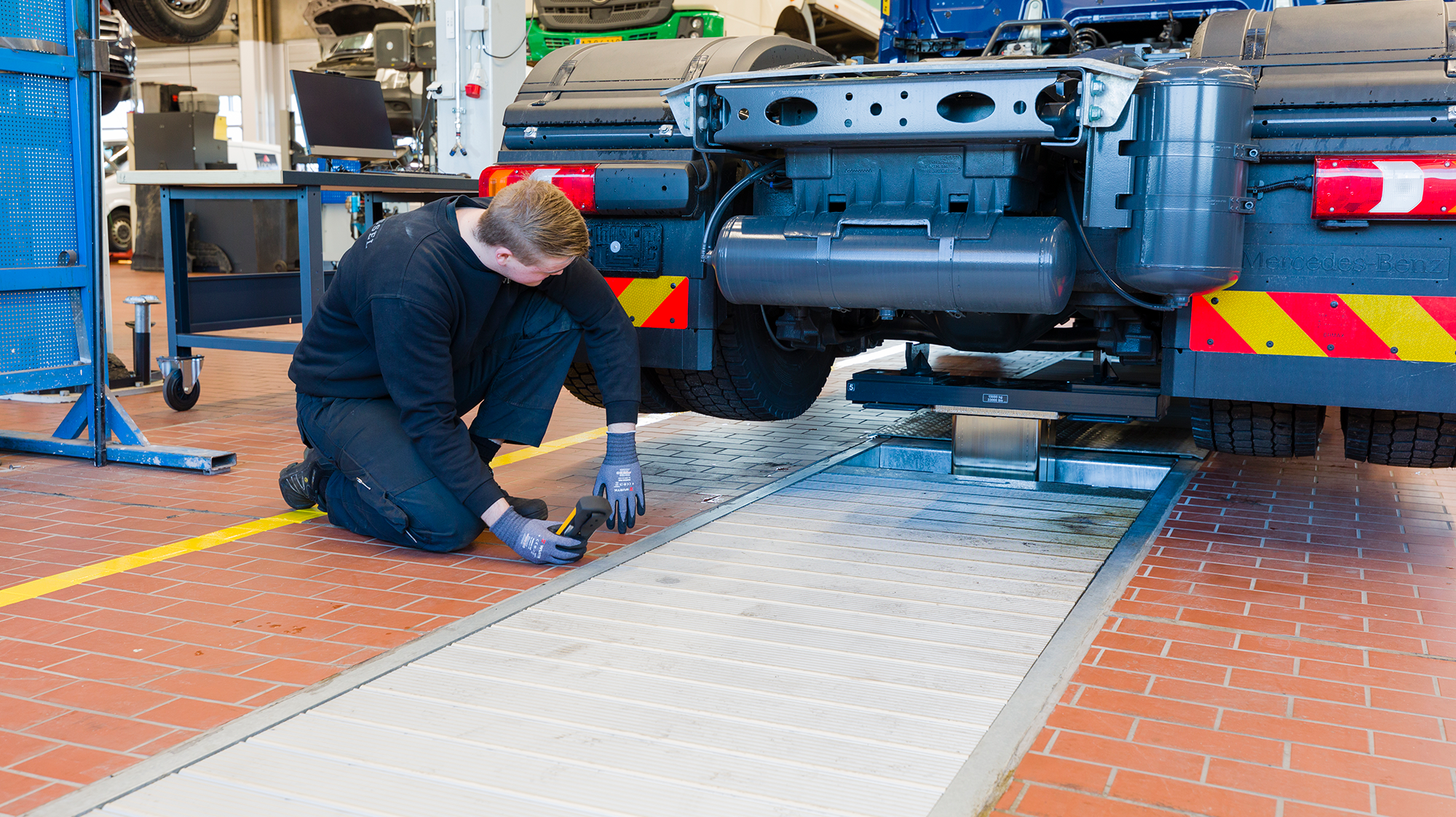 Ejner Hessel Slide 4